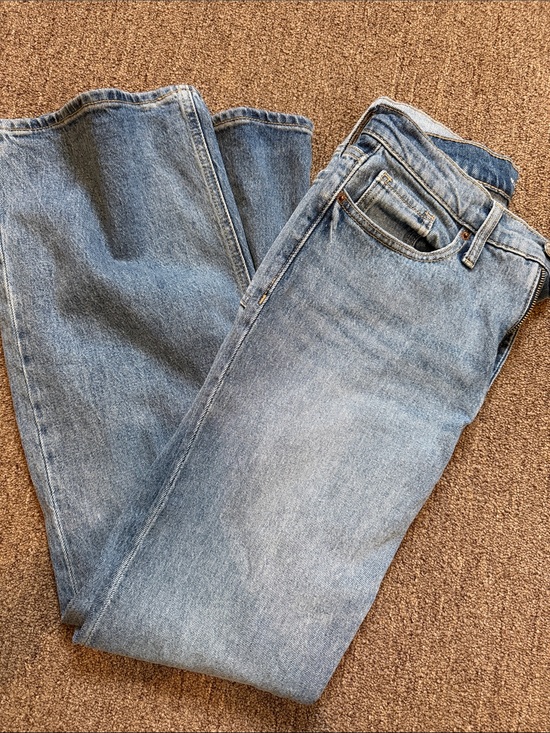 Old Navy Denim - Classic Light Wash Blue Denim Jeans old navy